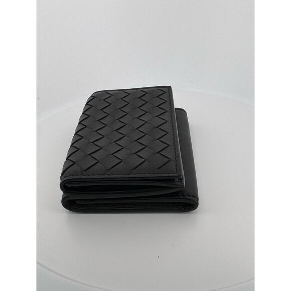 Bottega Veneta Intrecciato Compact Trifold Wallet in Black Nappa Leather - Picture 3 of 6